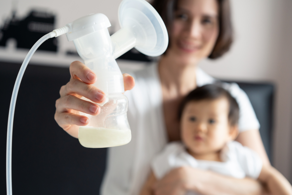 breast pump with tubing